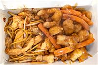 Noodles 2 in 1___Stir Fried Soba Noodles with a Choice of Topping in one box